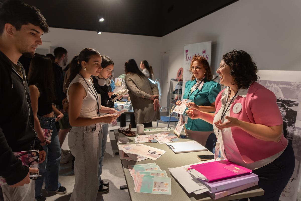 Charter 100 Canarias y el Servicio Canario de Empleo impulsan 'Conecta con tu futuro'