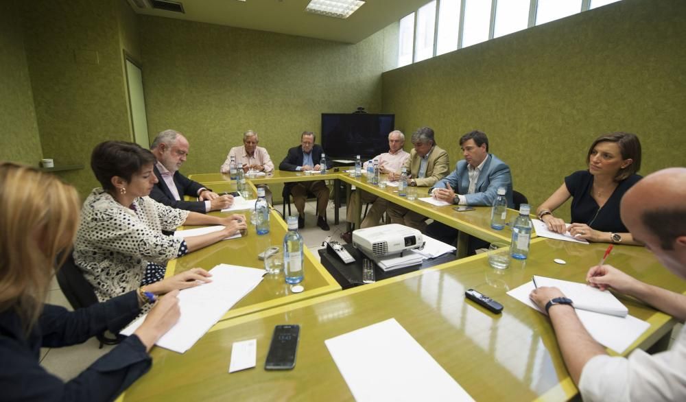 Reunión de diplomáticos asturianos en LA NUEVA ESPAÑA