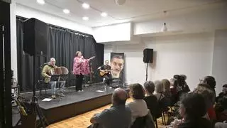 Uxía estrena la programación del nuevo Espazo Cultural Manuel María en A Coruña