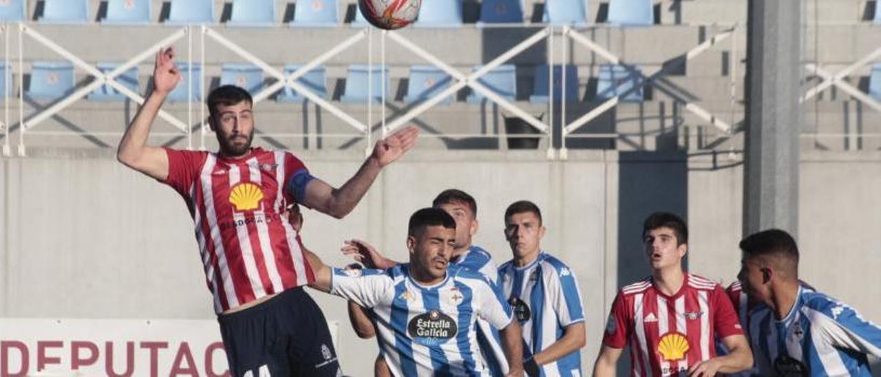 El Alondras viene de vencer por la mínima frente al Deportivo B. |  SANTOS ÁLVAREZ