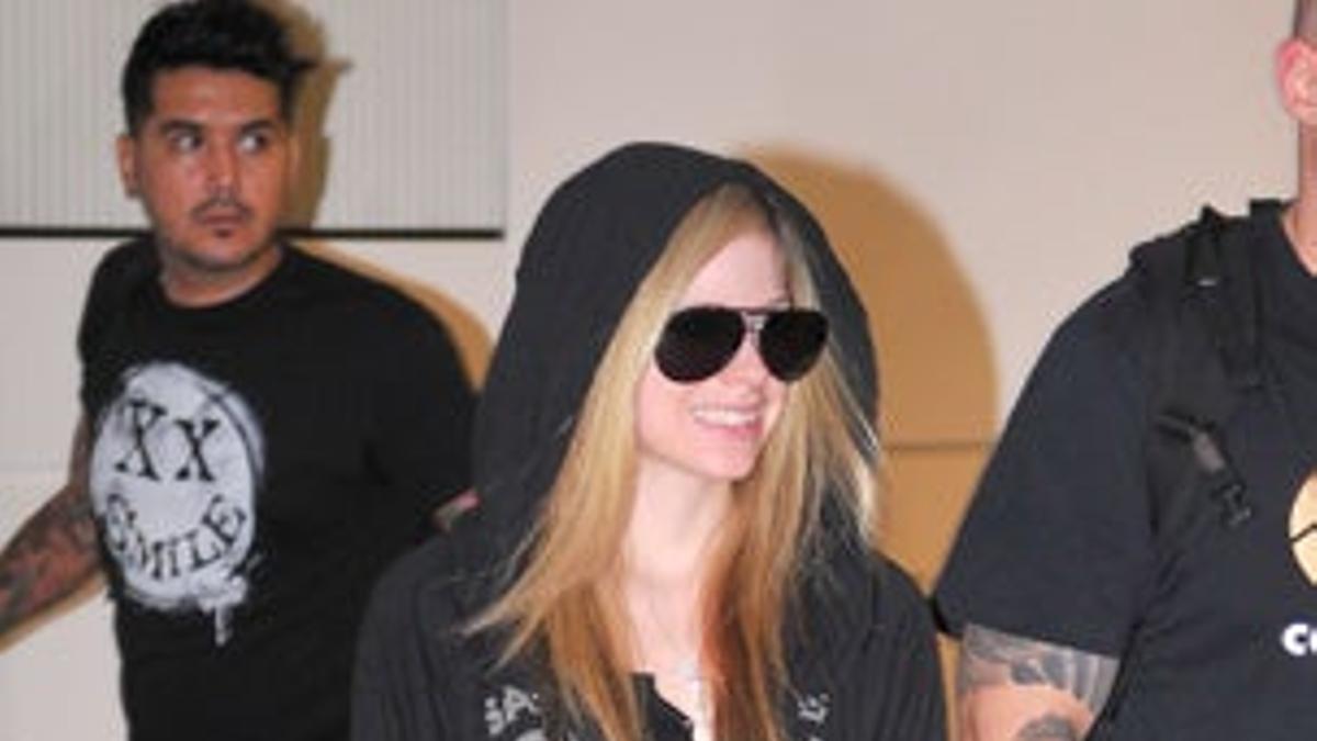 El look gótico de Avril Lavigne