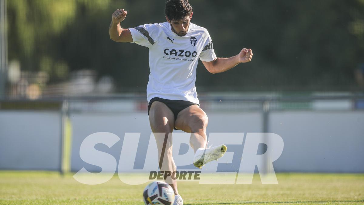 Entrenamiento vespertino del Valencia CF