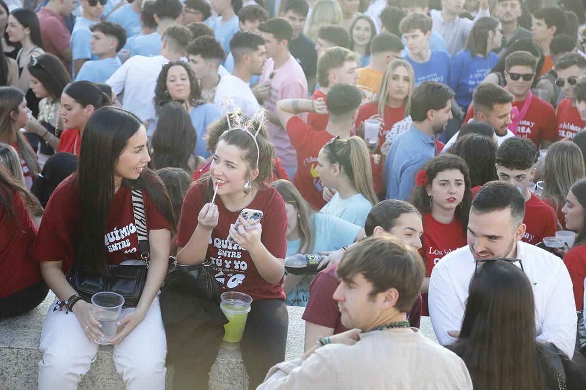 El botellón en el Balcón del Guadalquivir, en imágenes