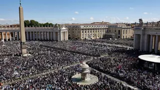 El relato de la asturiana que asistió a los funerales de los tres últimos Papas: "El de Francisco I ha sido el más emocionante"