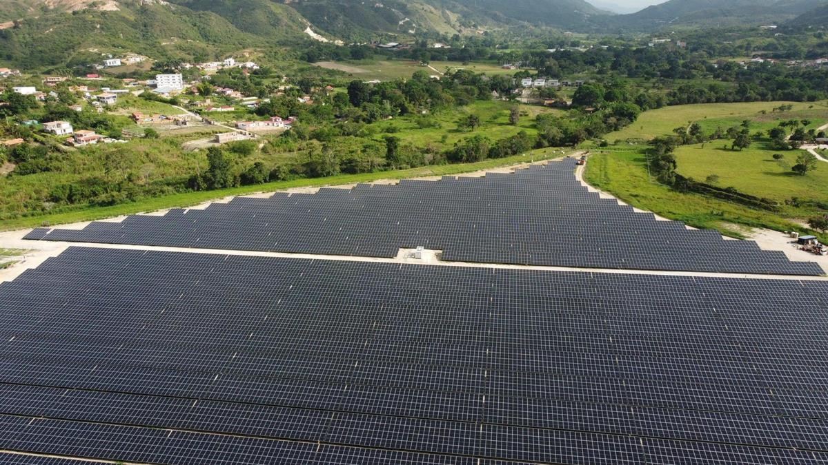 Parque fotovoltaico de Ecoener en Ocaña (Departamento del Norte de Santander, Colombia)