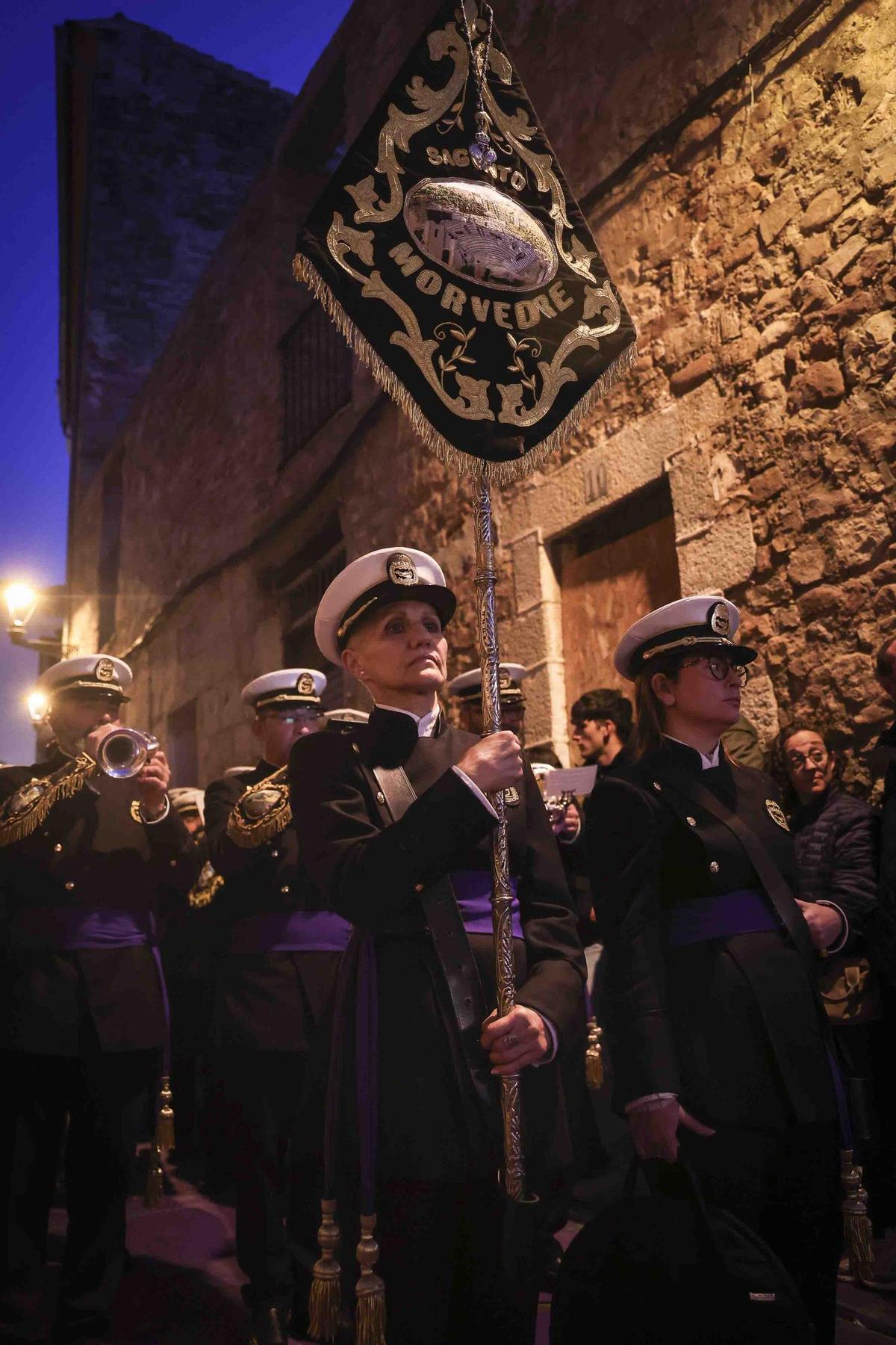 Las imágenes que dejó la Procesión de Viernes Santo en Sagunt