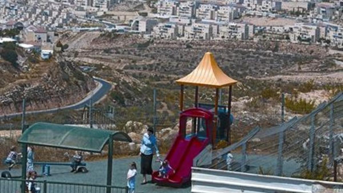 Vista desde lo lejos del asentamiento de Beitar Elit, en Cisjordania.