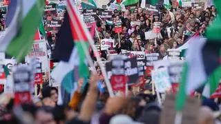 Las críticas a las marchas propalestinas abren una crisis en el Gobierno británico