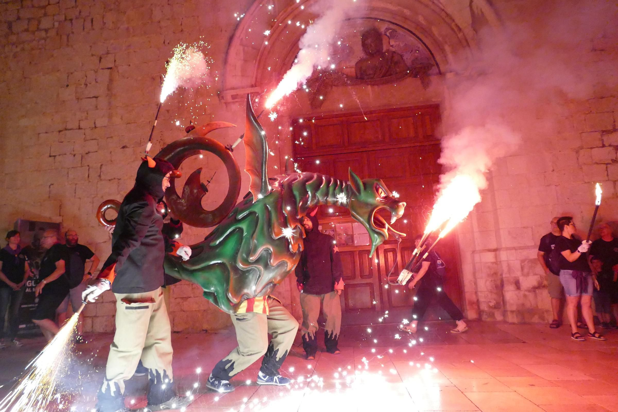 L'Encesa del Drac de Figueres es converteix en una nova tradició de les Festes de Sant Pere