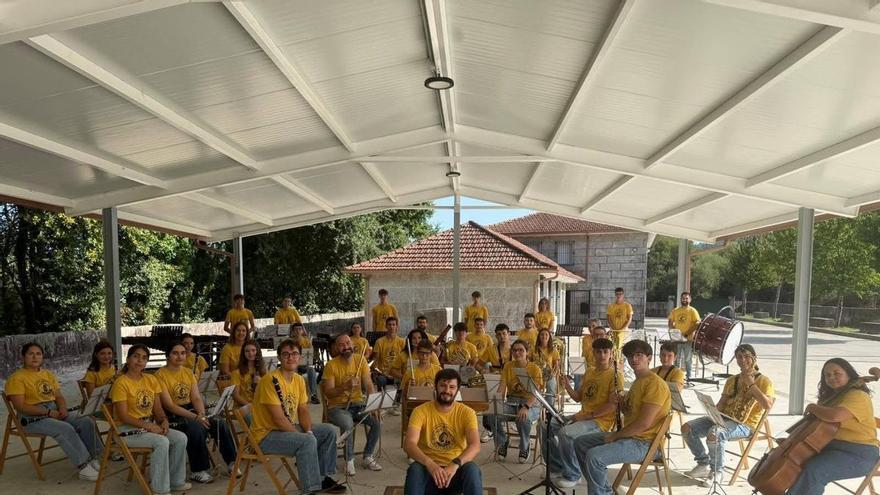 El campamento musical de Barro termina con un positivo balance de práctica y convivencia
