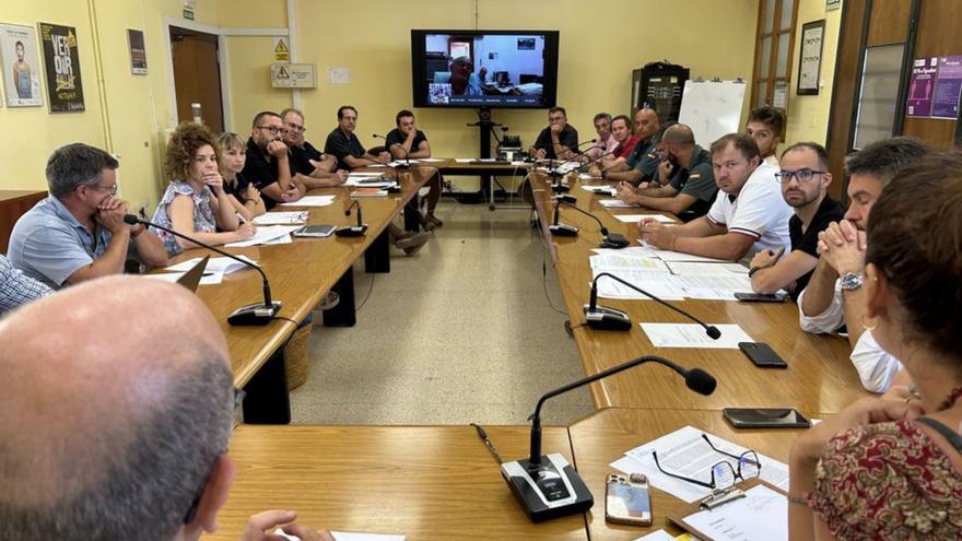 La reunión de agricultura con el sector de la algarroba.