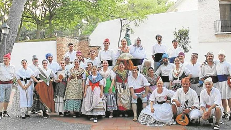 El grup de danses El Raval celebra 30 anys