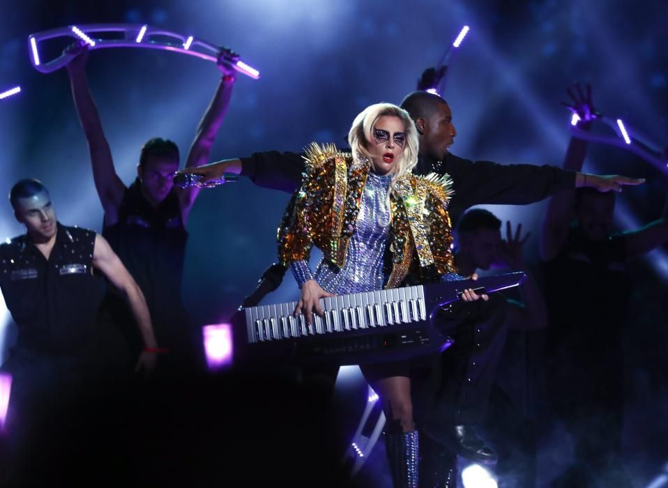 Así ha sido la actuación de Lady Gaga en la Super