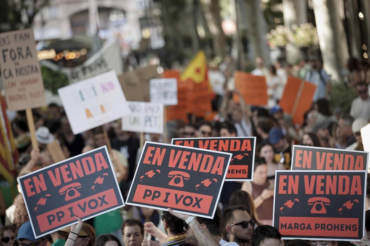 Manifestación contra la saturación turista en Palma