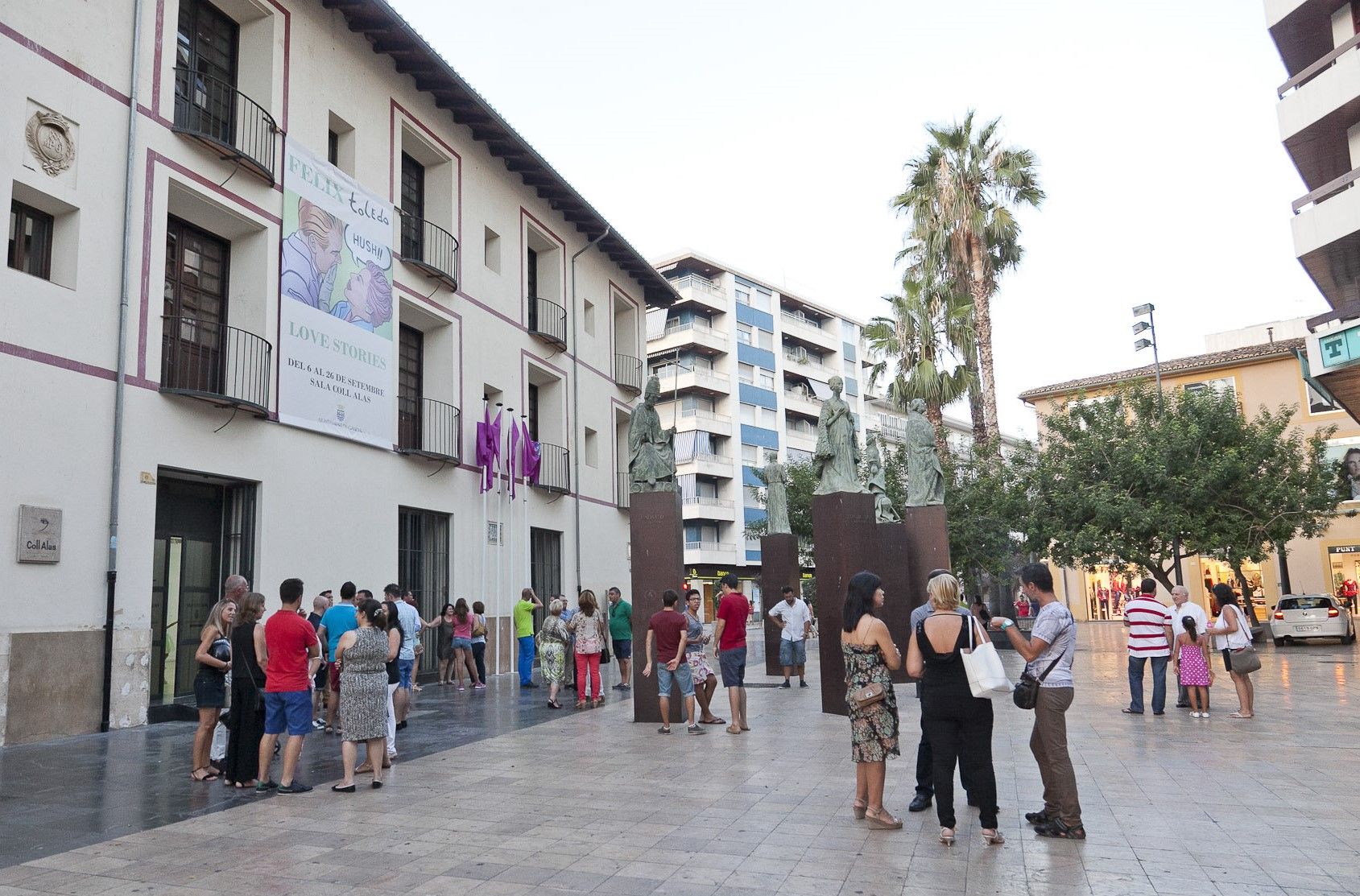 Plaza de l'Escola Pia, en Gandia.