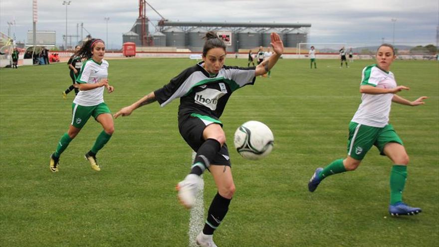 Estreno triunfal para la selección femenina absoluta de Extremadura