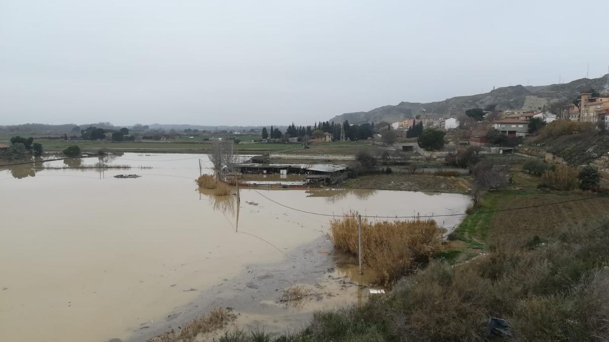Terrenos anegados por el agua en Juslibol