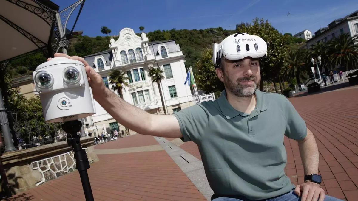 El ingeniero de Luarca que tiene la fórmula para viajar sin moverse y que ha ideado una aplicación educativa para "estar en la universidad sin desplazarse"