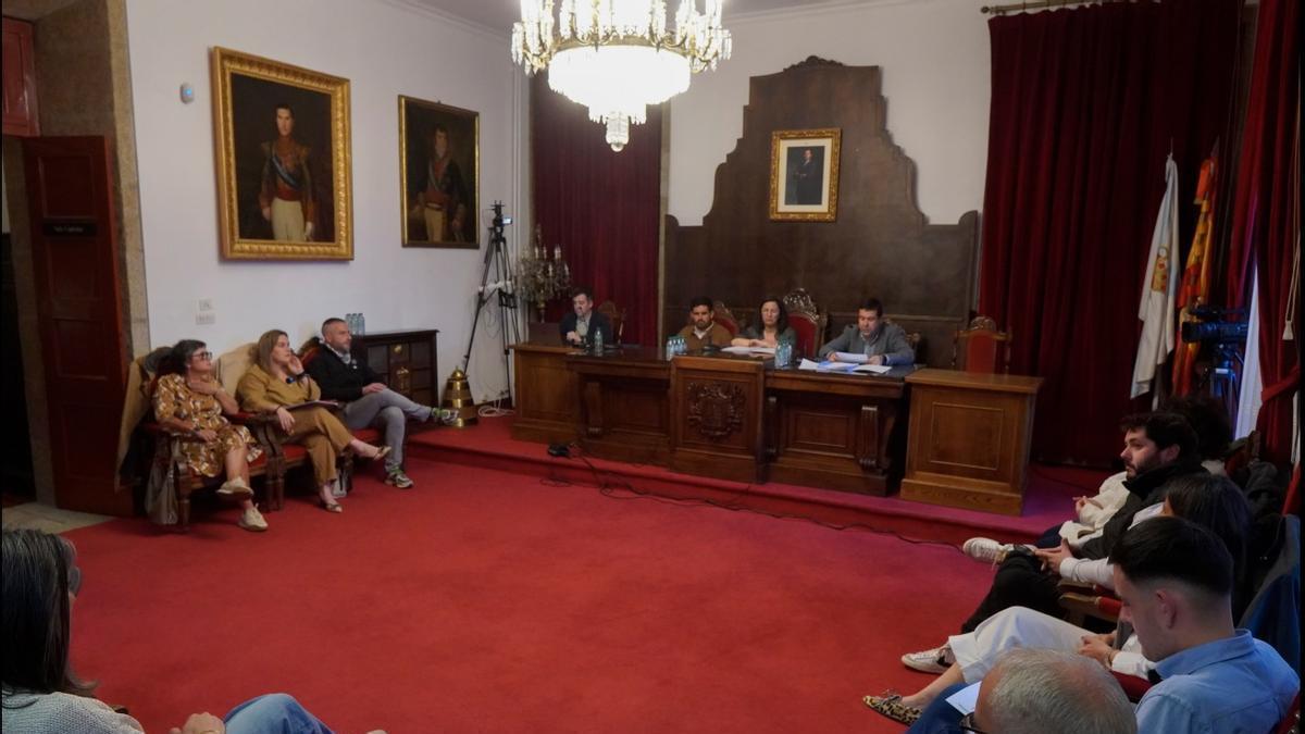 Pleno celebrado este lunes en Betanzos para debatir el plan general.