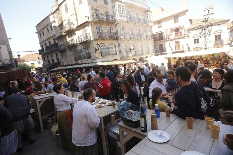 Reconquista 2019 | Las calles de Vigo se animan ya desde bien temprano. // R. Grobas