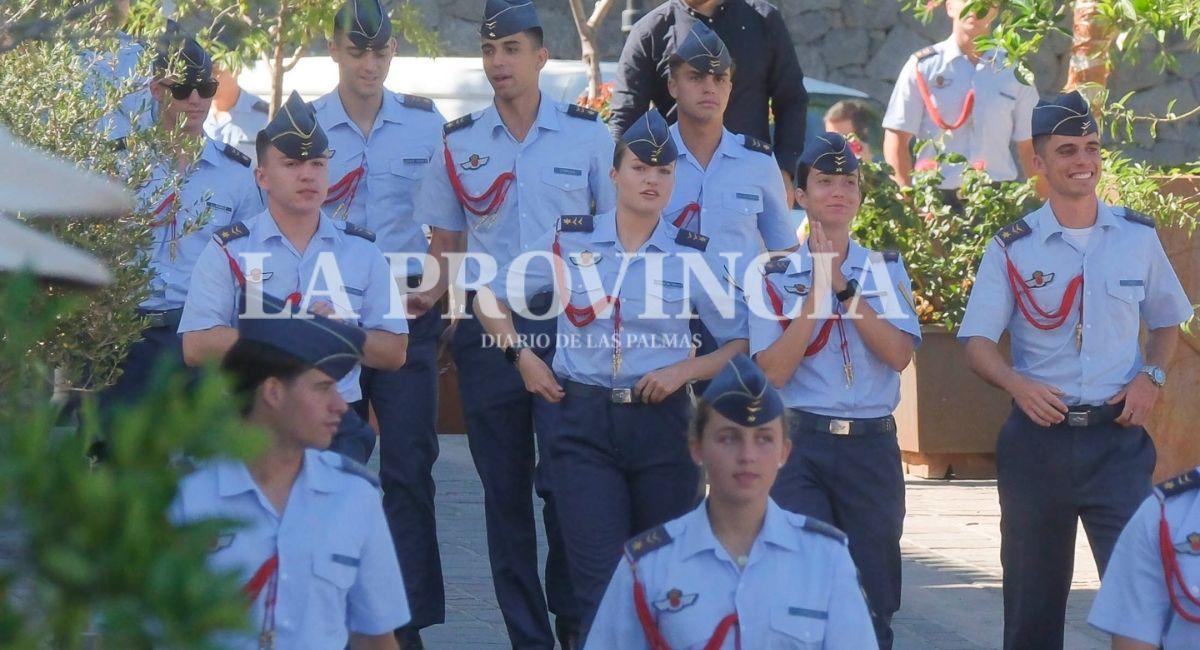 La princesa Leonor en Tejeda (Gran Canaria), junto a sus compañeros de la Academia General del Aire y del Espacio