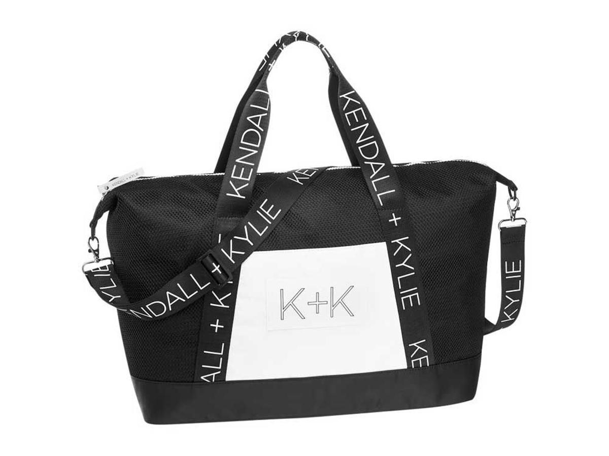 Bolso-bolsa negra y blanca de Kendall+Kylie Jenner para Deichmann. (Precio: 34, 90 euros)