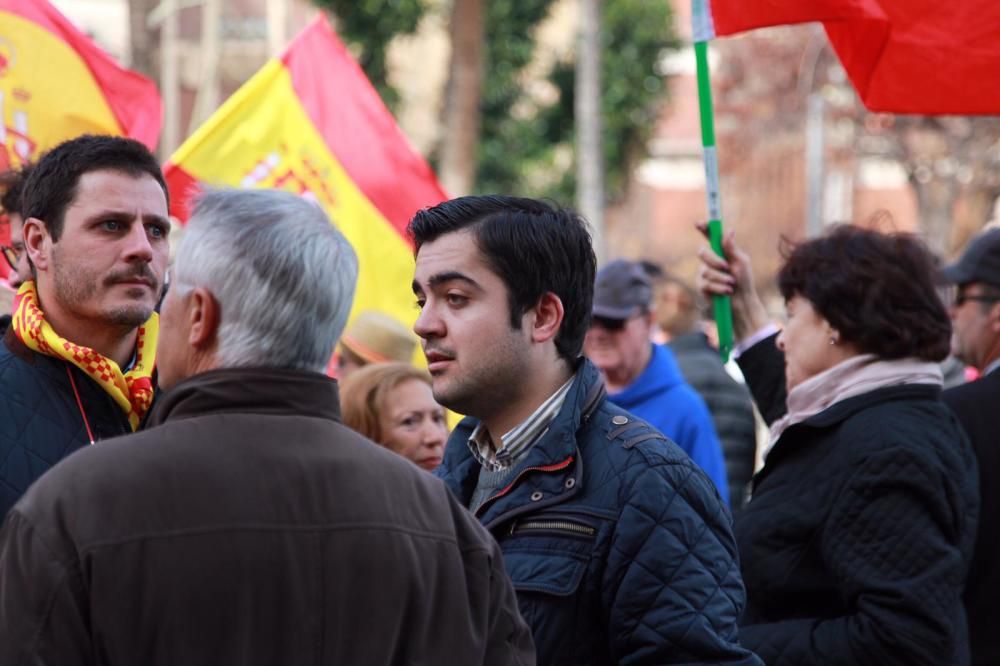 Cerca de 500 personas se manifiestan en Palma contra las políticas de Pedro Sánchez