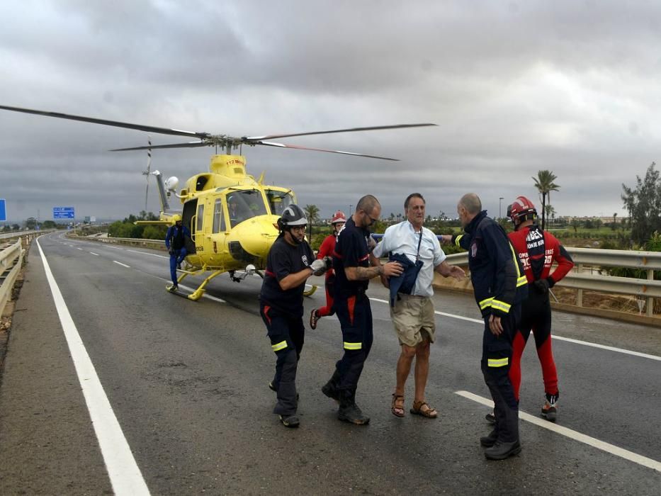 Gota fría en Los Alcázares: Inundaciones, rescates y destrozos