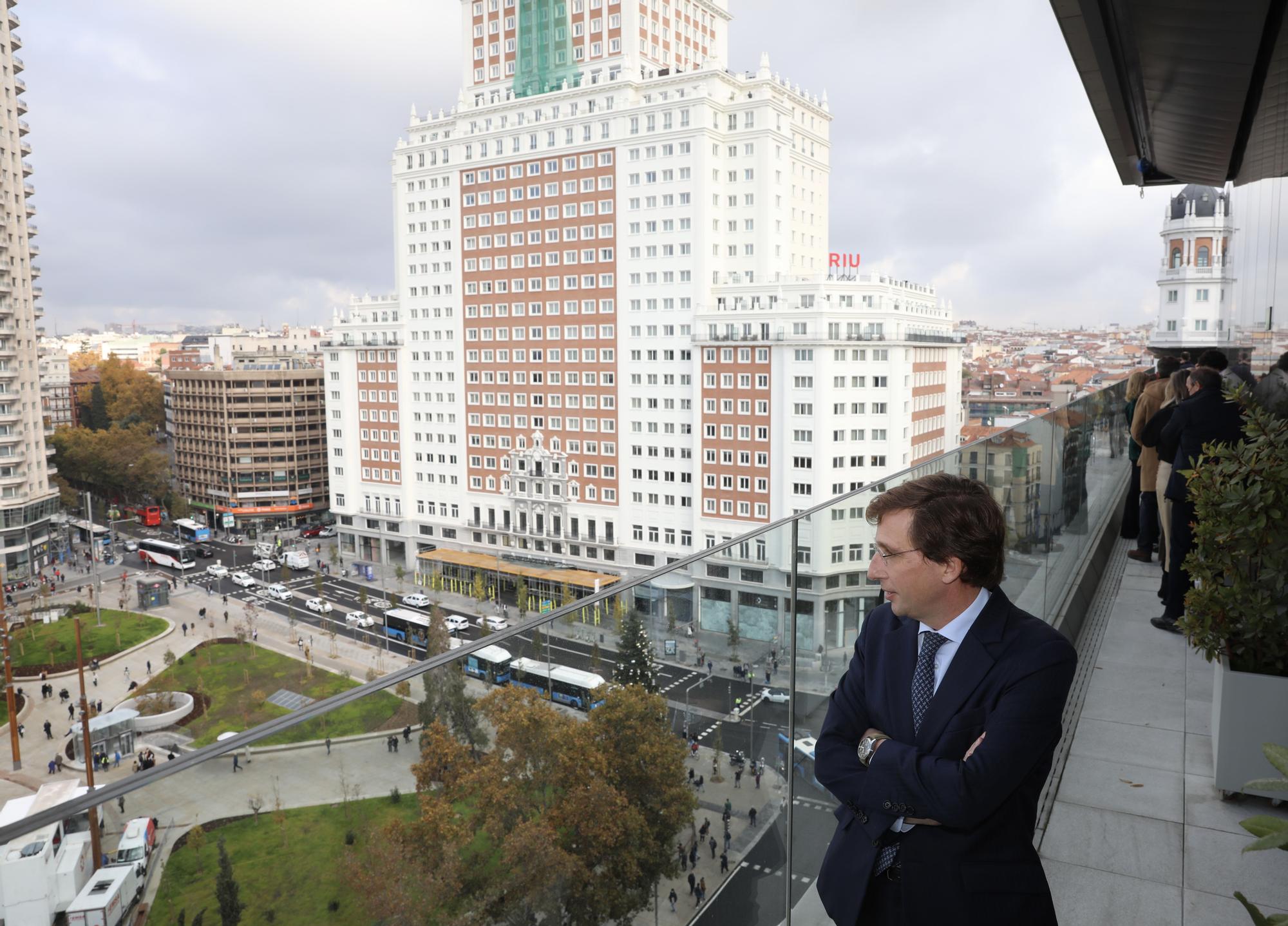 Almeida inauguración Plaza de España