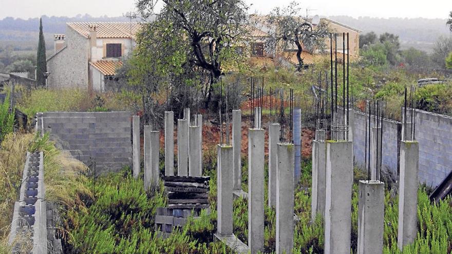 Comienza el derribo de los chalés de Ruberts