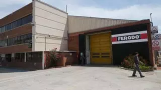 Tenneco readmite a trabajadores y aborda la contaminación para acabar con la huelga en la Zona Franca