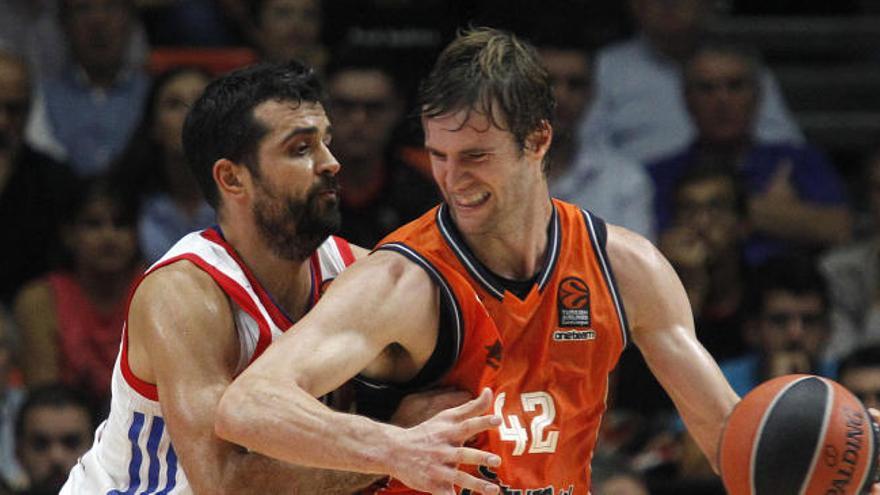 Aaron Doornekamp, en el choque ante el Efes.