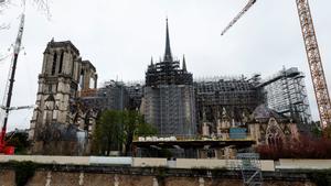 Cinco años después del incendio, la aguja de la catedral de Notre-Dame de París vuelve a ser visible