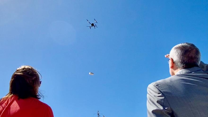 Un &#039;Glovo&#039; con drones en el Puerto de Las Palmas