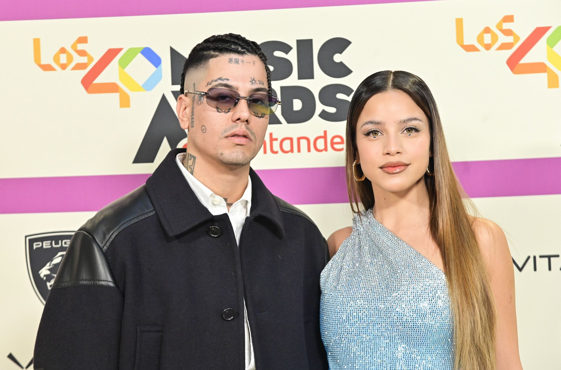 Duki y Emilia Mernes en Los 40 Music Awards
