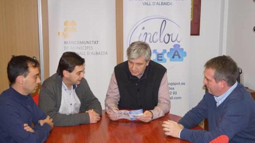 La Mancomunitat de la Vall colaborará con la asociación comarcal de personas autistas