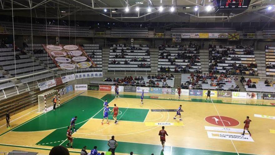 37-22. El Bada Huesca apabulla al Teucro