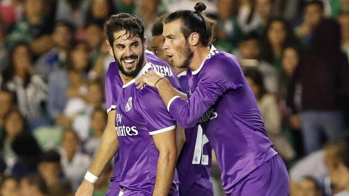Gareth Bale e Isco Alarcón en el último partido que jugaron contra el Sevilla