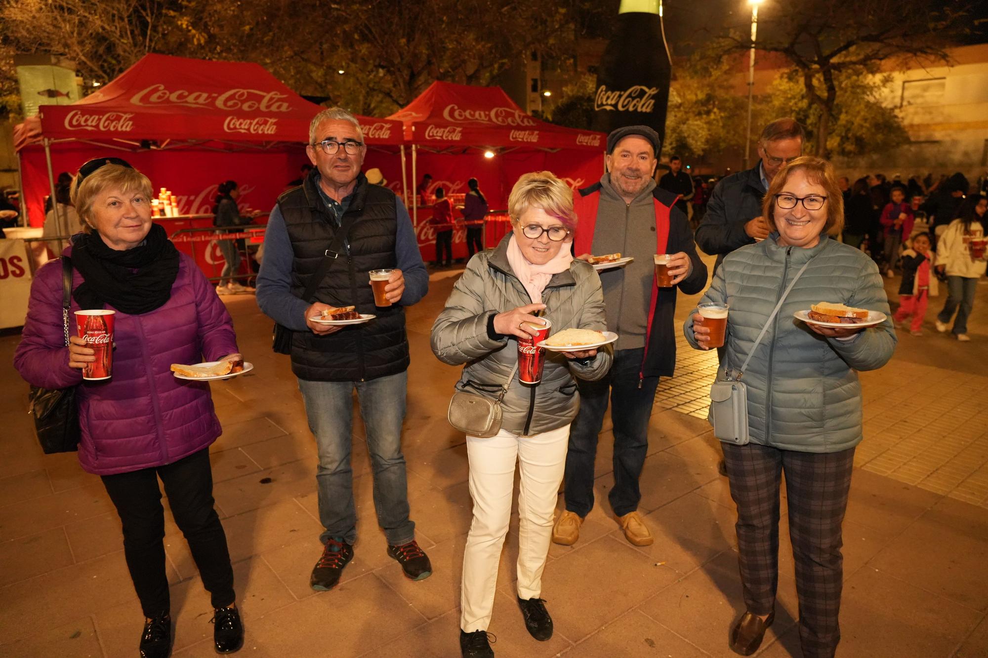 Imágenes de Magdalena: Barbacoa popular para más de 4.000 personas en Castelló