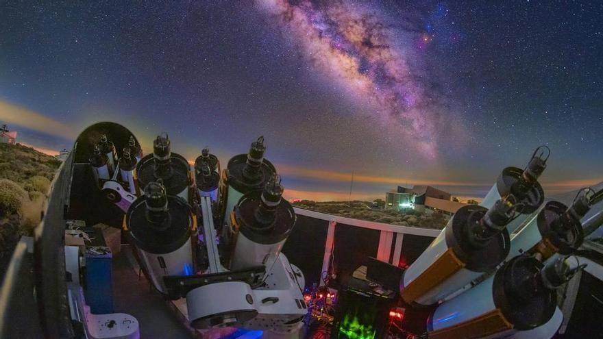 Un viaje a 14.000 kilómetros de la Tierra: Canarias 'caza' un asteroide del tamaño de una guagua en la órbita de los satélites de GPS