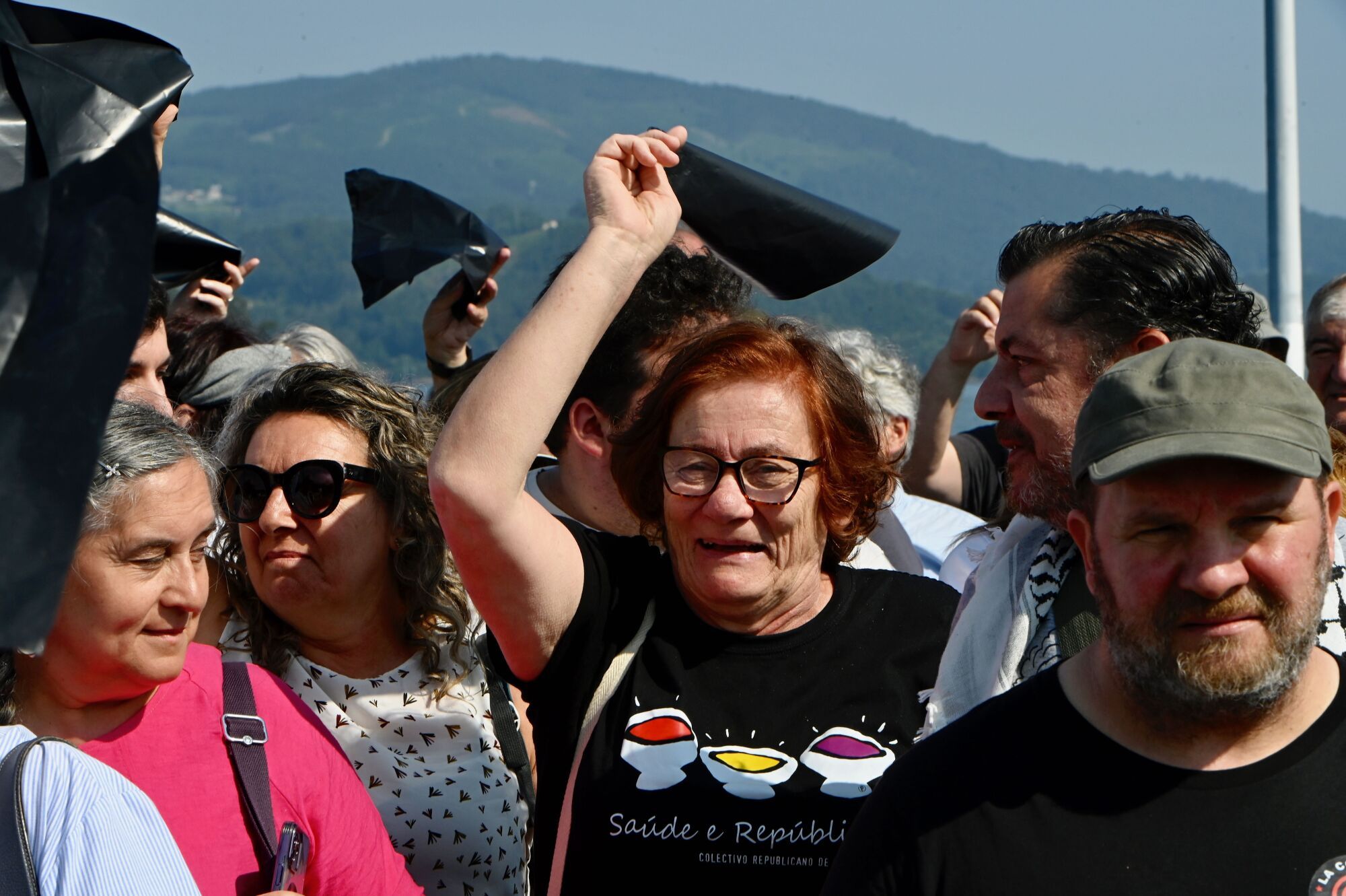 Protesta contra el congreso de bachata en la isla de San Simón