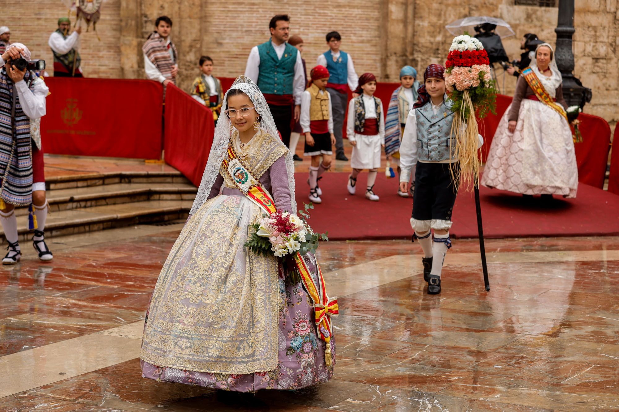 Falleras Mayores en la Ofrenda 2025. Día 18 (2/3)