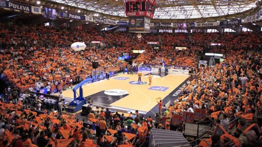 Imagen de La Fonteta repleta de público. Mañana estará también a rebosar.