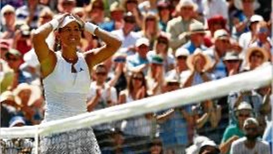 Garbiñe Muguruza va captivar ahir als espectadors de Wimbledon.