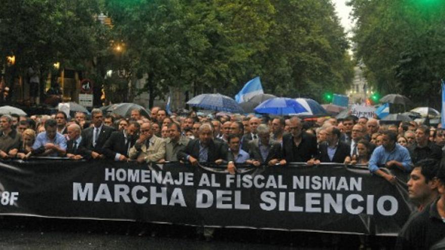 Buenos Aires se manifiesta por la muerte del fiscal Nisman