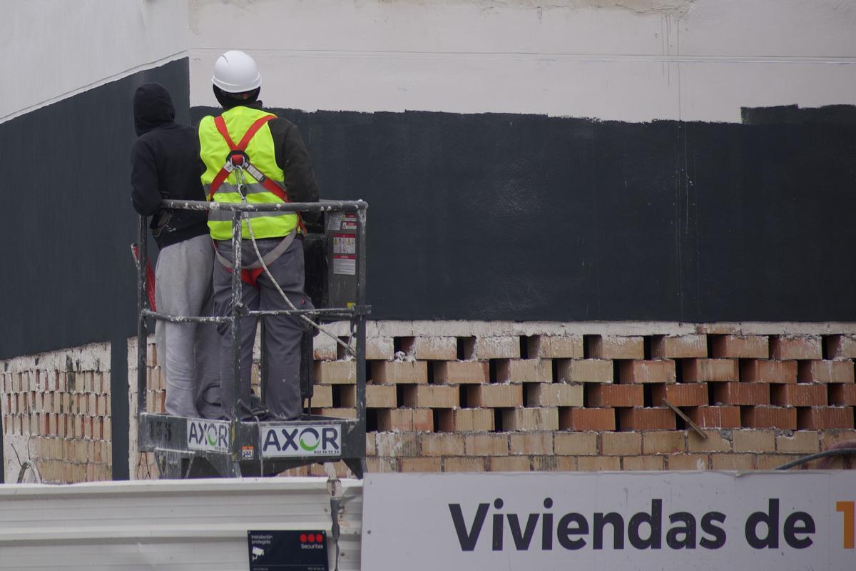 Paula Ruiz. Córdoba.trabajadores en obras de viviendas. albañiles trabajando