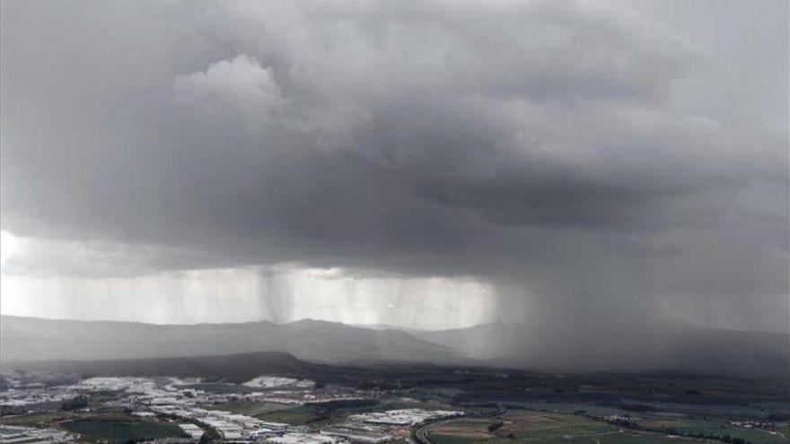 Riesgo de precipitaciones débiles en el Pirineo y en el sur de la Ibérica