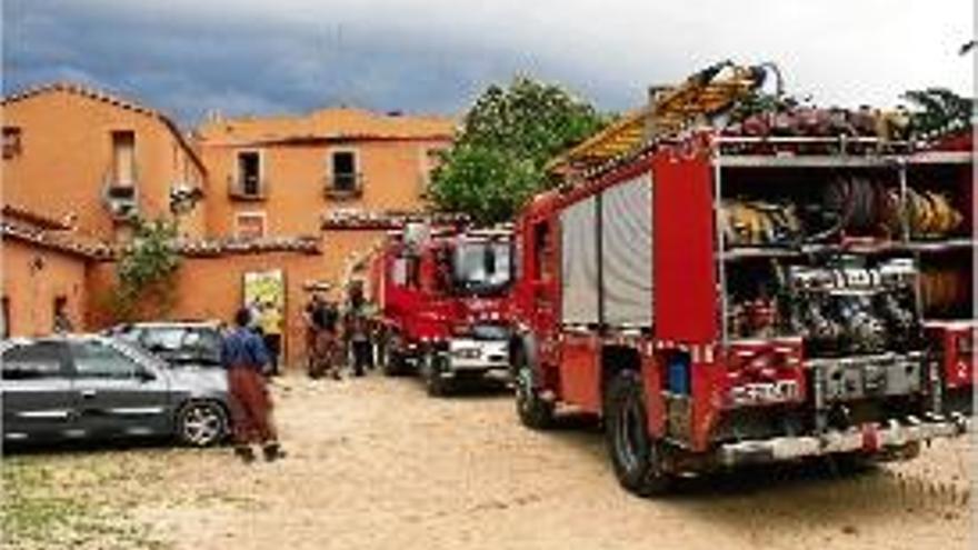 Petit foc a una casa de colònies de Vidreres