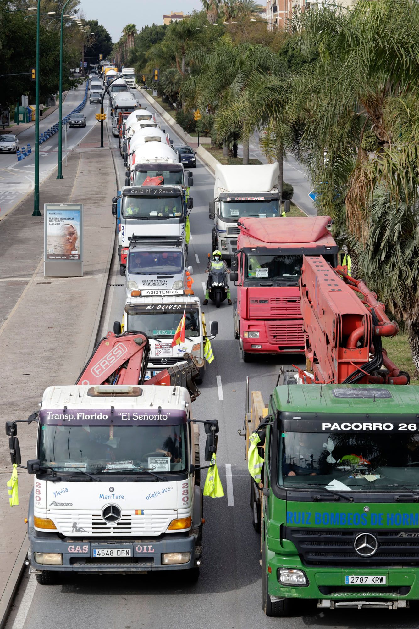 Protesta de los camioneros por el Centro de Málaga