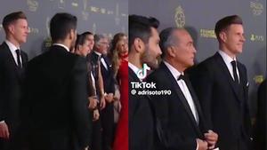 La bomba de humo de Gündogan en la foto de familia del Barça